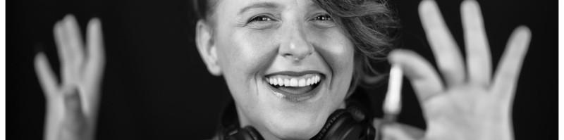 DJ et productrice emblématique, Miss Airie est invitée de l'émission Ouvre Boite